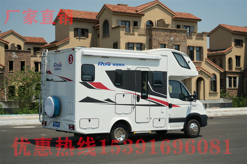 2023福特途睿歐升頂房車 受人推崇的旅居車長什么樣?看看福特途睿歐的升頂房車